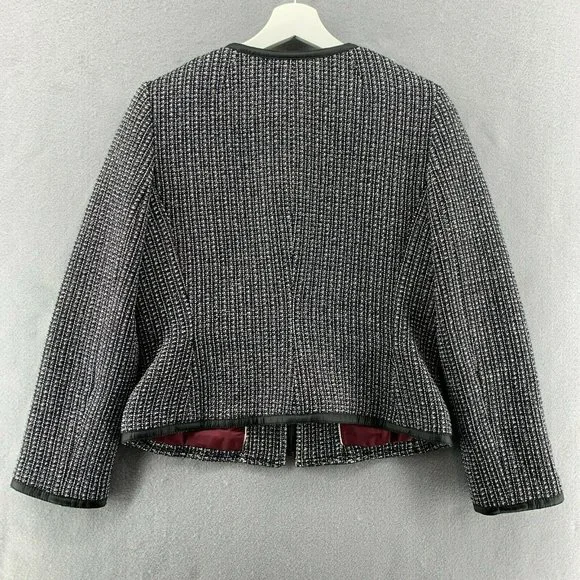 Banana Republic Black and White Tweed Blazer - Picture 2 of 12